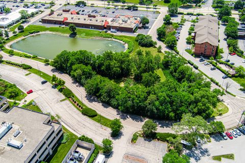 250 St Regis Lombard IL 60148