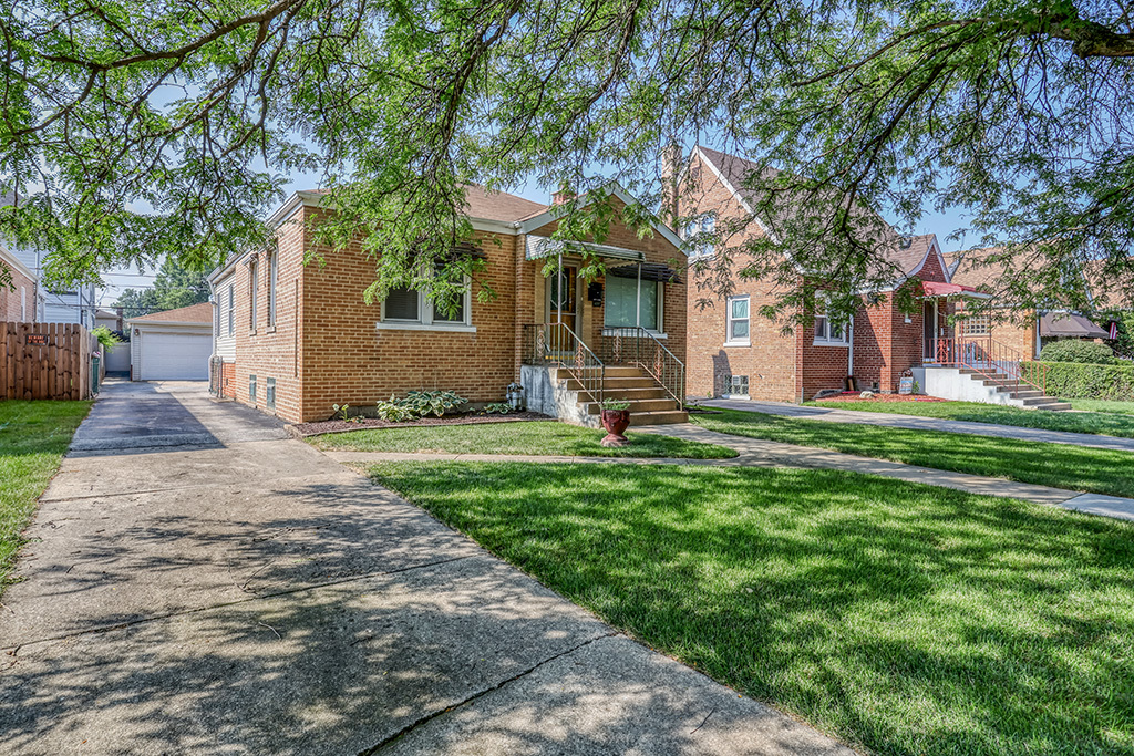 3243 W 112th Place