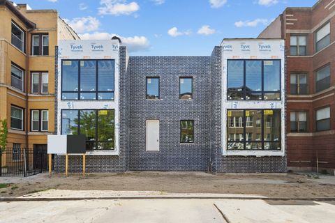 4721 S Ingleside Avenue Chicago IL 60615