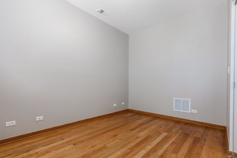 Tiny photo for 4137 S Prairie Avenue #1S, Chicago, IL 60653 (MLS # 12406984)