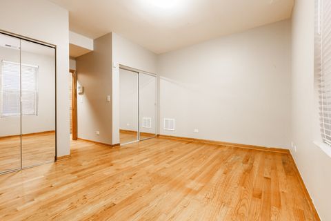 Tiny photo for 4137 S Prairie Avenue #1S, Chicago, IL 60653 (MLS # 12406984)