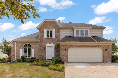 Photo of 4532 Arbor View Drive, Lisle, IL 60532 (MLS # 12752125)