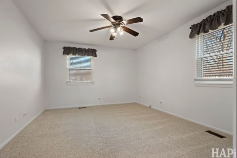 Tiny photo for 2404 Mallow Court #Z1, Schaumburg, IL 60194 (MLS # 12593055)