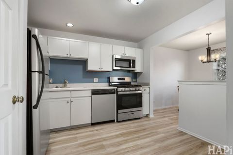 Tiny photo for 2404 Mallow Court #Z1, Schaumburg, IL 60194 (MLS # 12593055)