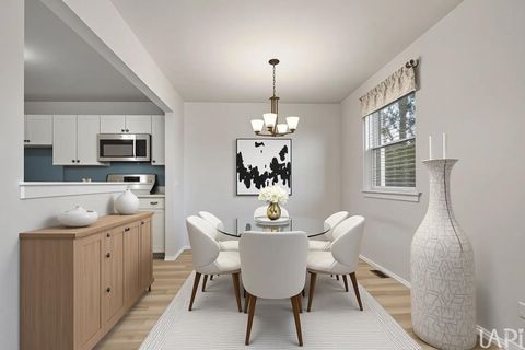 Tiny photo for 2404 Mallow Court #Z1, Schaumburg, IL 60194 (MLS # 12593055)