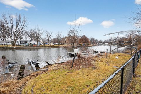 Tiny photo for 35828 N Marine Drive, Fox Lake, IL 60020 (MLS # 12566208)