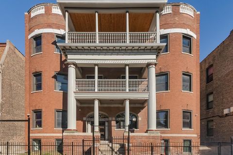 Photo of 442 E 48th Street #B1, Chicago, IL 60615 (MLS # 12515387)