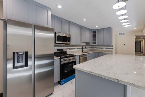 Tiny photo for 442 E 48th Street #B1, Chicago, IL 60615 (MLS # 12515387)