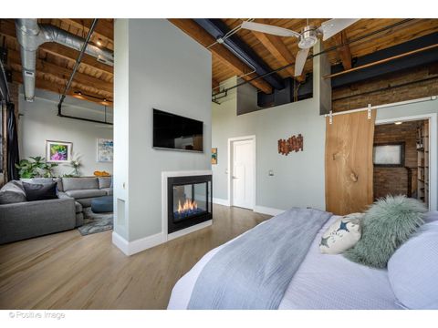 Tiny photo for 1601 S INDIANA Avenue #503, Chicago, IL 60616 (MLS # 12610653)