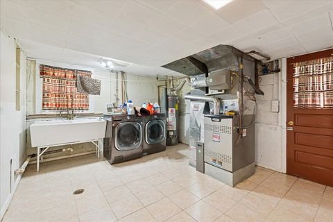 Tiny photo for 3836 W Estes Avenue, Lincolnwood, IL 60712 (MLS # 12488289)