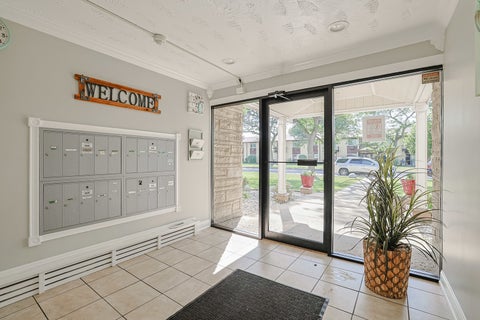 Tiny photo for 9575 Terrace Place #1F, Des Plaines, IL 60016 (MLS # 12745223)