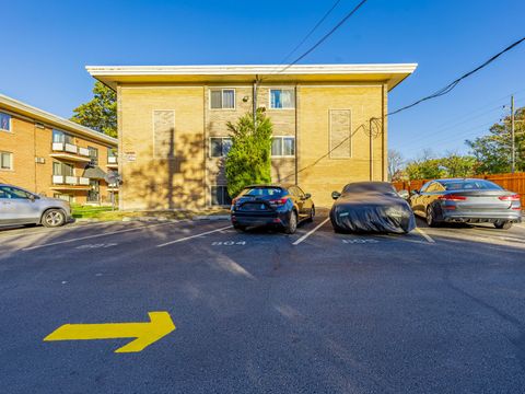 Photo of 7434 W 111th Street #812, Worth, IL 60482 (MLS # 12507984) Photo of 7434 W 111th Street #812, Worth, IL 60482 (MLS # 12507984)