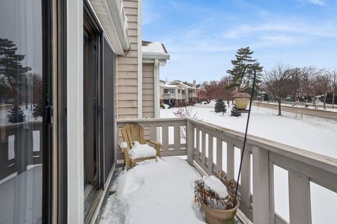 Tiny photo for 28 Regent Circle #B2, Schaumburg, IL 60193 (MLS # 12530108)