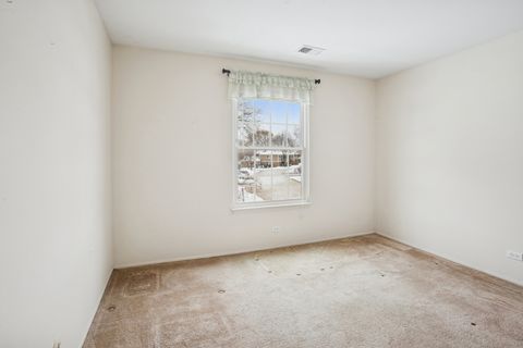 Tiny photo for 28 Regent Circle #B2, Schaumburg, IL 60193 (MLS # 12530108)