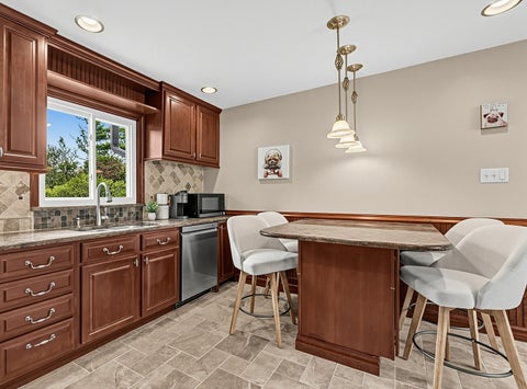 Tiny photo for 28 Ashlawn Avenue, Oswego, IL 60543 (MLS # 12760012)