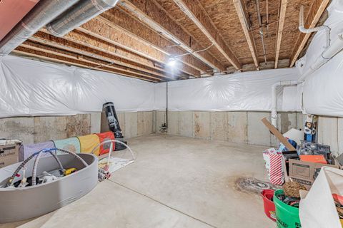 Tiny photo for 408 Fountain Avenue, Elgin, IL 60124 (MLS # 12610315)