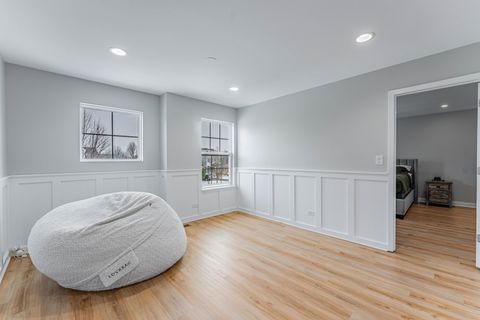 Tiny photo for 408 Fountain Avenue, Elgin, IL 60124 (MLS # 12610315)