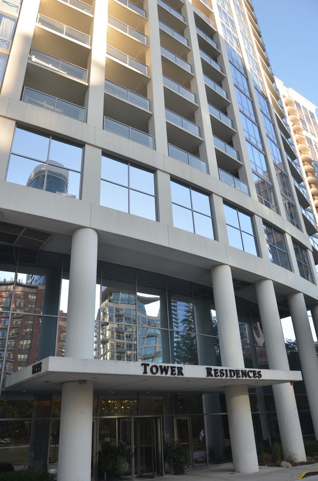 Photo for 1235 S PRAIRIE Avenue #3206, Chicago, IL 60605 (MLS # 12490763)