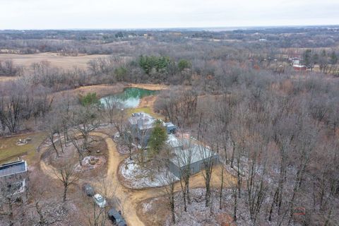 Tiny photo for 18212 Oak Grove Road, Harvard, IL 60033 (MLS # 12634317)