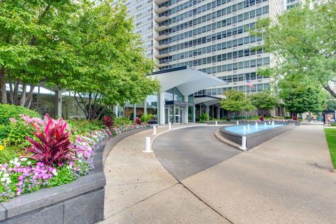 Photo of 3550 N Lake Shore Drive #622, Chicago, IL 60657 (MLS # 12472734)