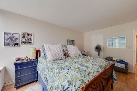 Tiny photo for 3550 N Lake Shore Drive #622, Chicago, IL 60657 (MLS # 12472734)