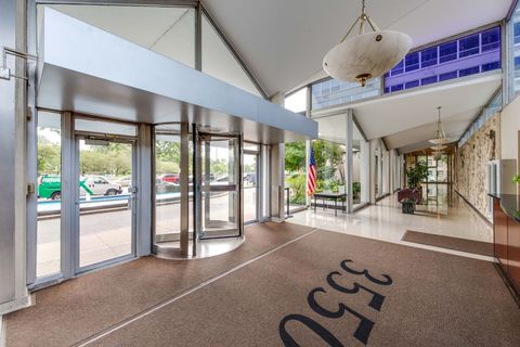 Tiny photo for 3550 N Lake Shore Drive #622, Chicago, IL 60657 (MLS # 12472734)