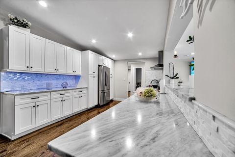 Tiny photo for 5165 N Canfield Avenue, Norridge, IL 60706 (MLS # 12560930)