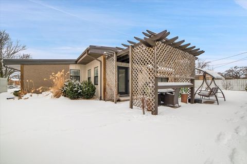 Tiny photo for 5165 N Canfield Avenue, Norridge, IL 60706 (MLS # 12560930)