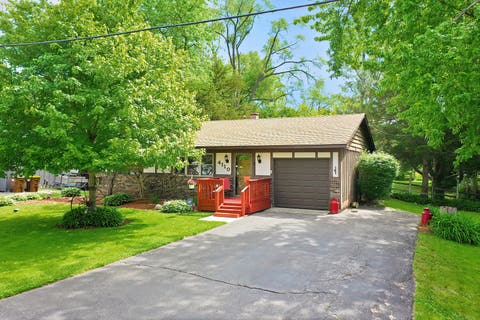 Tiny photo for 4110 Wildwood Drive, Crystal Lake, IL 60014 (MLS # 12628913)