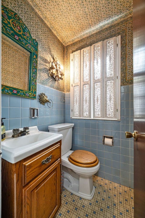 Tiny photo for 2907 W Bryn Mawr Avenue, Chicago, IL 60659 (MLS # 12717026)