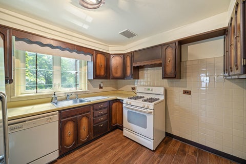 Tiny photo for 2907 W Bryn Mawr Avenue, Chicago, IL 60659 (MLS # 12717026)