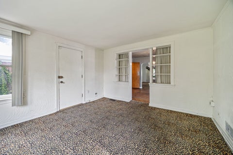 Tiny photo for 2907 W Bryn Mawr Avenue, Chicago, IL 60659 (MLS # 12717026)