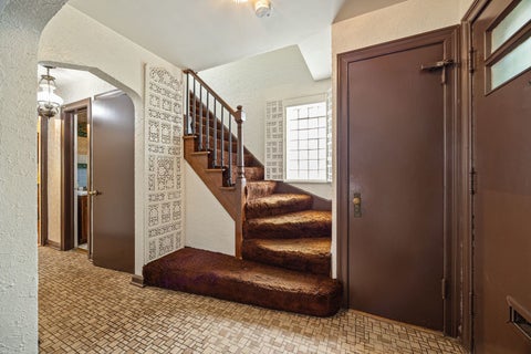 Tiny photo for 2907 W Bryn Mawr Avenue, Chicago, IL 60659 (MLS # 12717026)