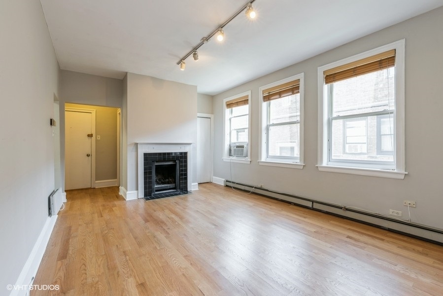 630 W Waveland Avenue 4C