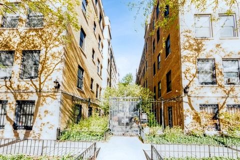 630 W Waveland Avenue 4C Chicago IL 60613