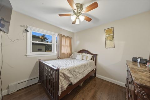 Tiny photo for 810 N Cherry Street, Addison, IL 60101 (MLS # 12621493)