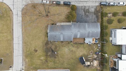 Tiny photo for 810 N Cherry Street, Addison, IL 60101 (MLS # 12621493)