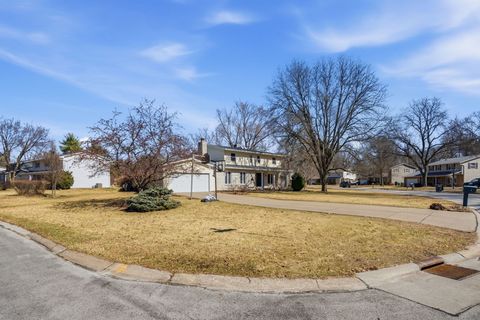 Tiny photo for 4 Estate Court, Bettendorf, IA 52722 (MLS # 12588725)