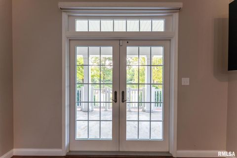 Tiny photo for 306 Arbor Dr Drive, Carterville, IL 62918 (MLS # EB459720)