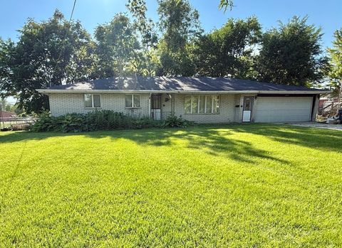Photo of 155 S Ottawa Street, Joliet, IL 60436 (MLS # 12657263)