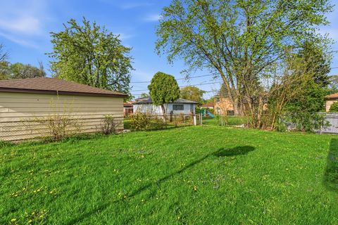 Tiny photo for 15637 Avalon Avenue, South Holland, IL 60473 (MLS # 12583955)