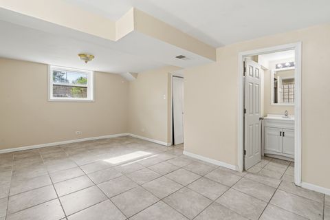 Tiny photo for 15637 Avalon Avenue, South Holland, IL 60473 (MLS # 12583955)