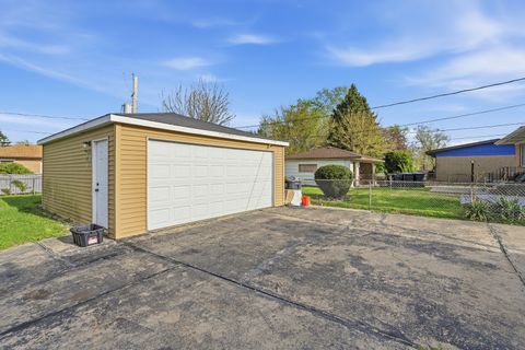Tiny photo for 15637 Avalon Avenue, South Holland, IL 60473 (MLS # 12583955)