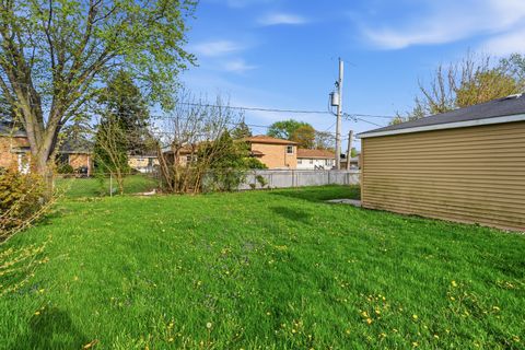 Tiny photo for 15637 Avalon Avenue, South Holland, IL 60473 (MLS # 12583955)