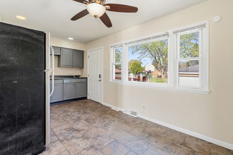 Tiny photo for 15637 Avalon Avenue, South Holland, IL 60473 (MLS # 12583955)