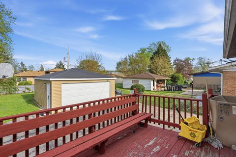Tiny photo for 15637 Avalon Avenue, South Holland, IL 60473 (MLS # 12583955)