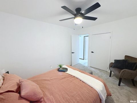 Tiny photo for 1336 W 38TH Place, Davenport, IA 52806 (MLS # QC4269677)