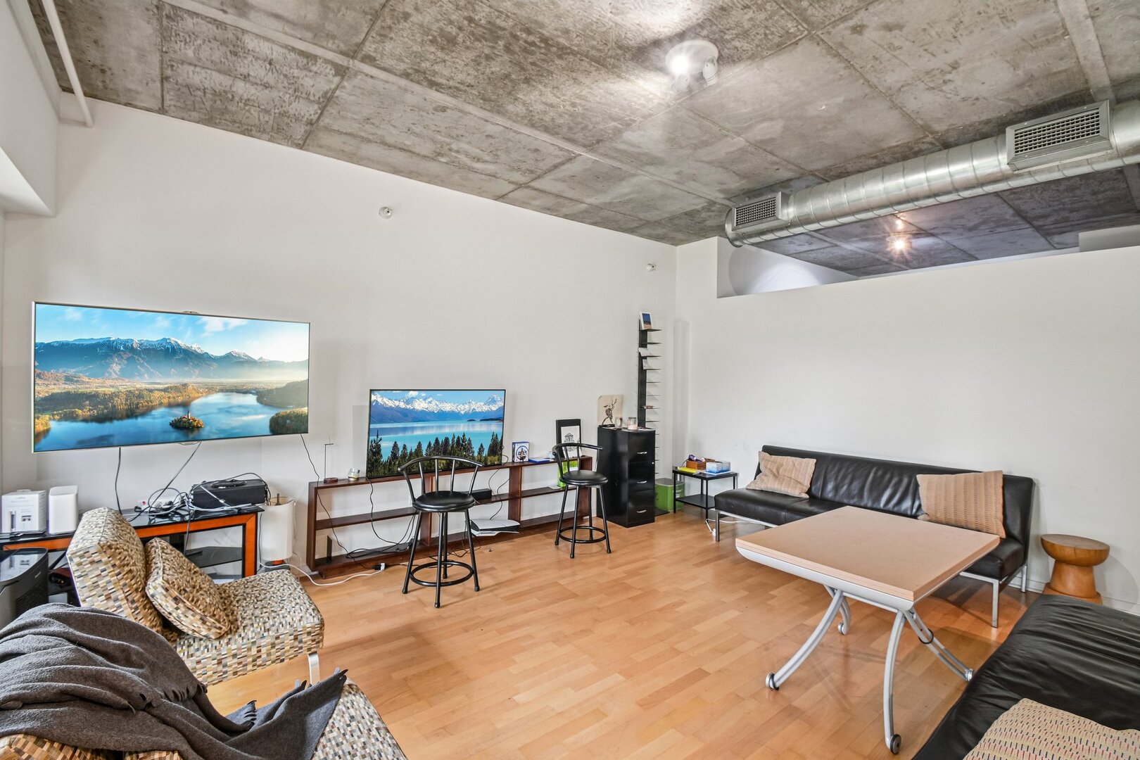 807 Davis Street 314