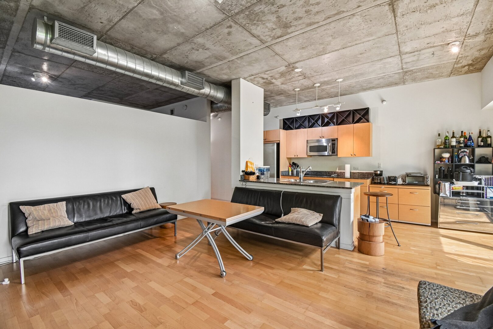 807 Davis Street 314