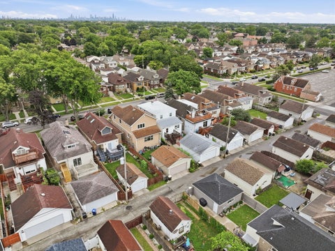 Tiny photo for 3110 N 76th Court, Elmwood Park, IL 60707 (MLS # 12739001)